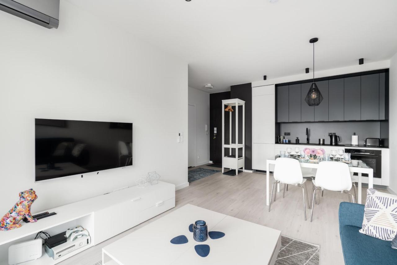 Stara Cegielnia Lake View Apartment By Renters Prestige พอซนาน ภายนอก รูปภาพ